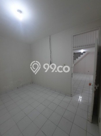 Rumah Modern 4 KT di Villa Melati Mas Tangerang Selatan Unfurnished Rumah Modern 4 KT di Villa Melati Mas Tangerang Selatan Unfurnished