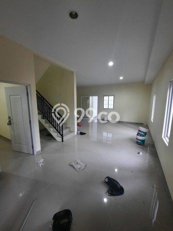 Rumah Modern 4 KT di Serpong Villa Melati Mas Tangerang Selatan Unfurnished Rumah Modern 4 KT di Serpong Villa Melati Mas Tangerang Selatan Unfurnished