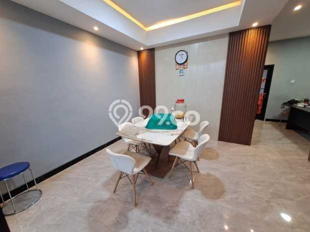 Rumah Modern 4 KT di Serpong Villa Melati Mas Tangerang Selatan Semi Furnished Rumah Modern 4 KT di Serpong Villa Melati Mas Tangerang Selatan Semi Furnished