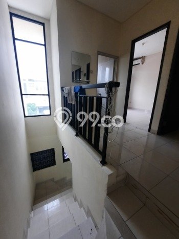 Rumah Luas Asri 4 KT Siap Pakai di Serpong Villa Melati Mas Tangerang Selatan Rumah Luas Asri 4 KT Siap Pakai di Serpong Villa Melati Mas Tangerang Selatan