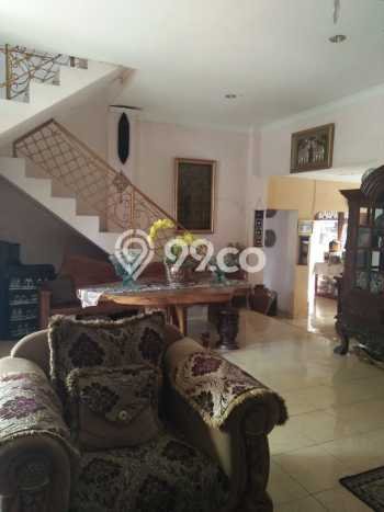 Dijual Cepat Rumah Bagus Siap Huni LB 300m2 di Kelapa Dua, Tangerang Dijual Cepat Rumah Bagus Siap Huni LB 300m2 di Kelapa Dua, Tangerang