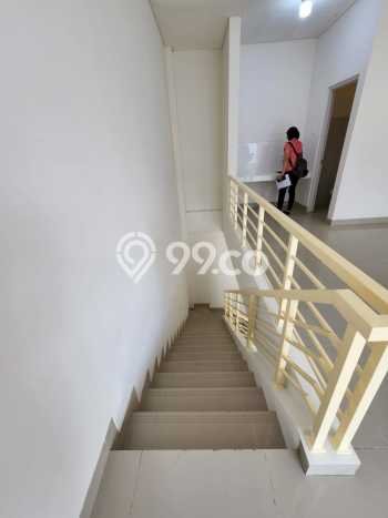 Unit Ruko disewakan di Tangerang Tangerang dengan LT 40m2 / LB 90m2 Unit Ruko disewakan di Tangerang Tangerang dengan LT 40m2 / LB 90m2