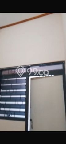 Rumah Sewa Surabaya LT 144m2 LB 100m2 Kawasan Waru Rumah Sewa Surabaya LT 144m2 LB 100m2 Kawasan Waru