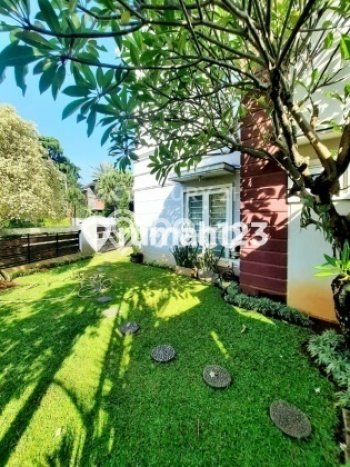 Dijual Rumah Mewah Elegan Dengan View Cantik di Bintaro, Jakarta Selatan Dijual Rumah Mewah Elegan Dengan View Cantik di Bintaro, Jakarta Selatan