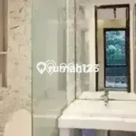 Jual Rumah Luas Elegan Dengan View Eksklusif di Sektor 9-Bintaro, Tangerang Selatan Jual Rumah Luas Elegan Dengan View Eksklusif di Sektor 9-Bintaro, Tangerang Selatan