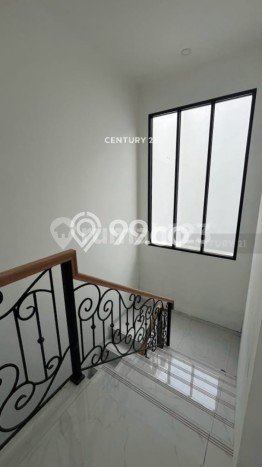 Jual Rumah Mewah Megah Dengan View Eksklusif di Sektor 9-Bintaro, Tangerang Selatan Jual Rumah Mewah Megah Dengan View Eksklusif di Sektor 9-Bintaro, Tangerang Selatan