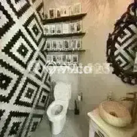 Rumah Mewah LB 500m2 Siap Pakai Desain Elegan di Warung Buncit, Jakarta Selatan Rumah Mewah LB 500m2 Siap Pakai Desain Elegan di Warung Buncit, Jakarta Selatan