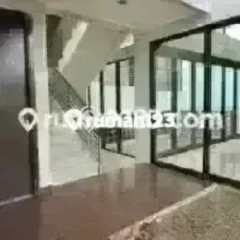For Sale! Luxury House LT 245m2 Desain Elegan di Sektor 7-Bintaro For Sale! Luxury House LT 245m2 Desain Elegan di Sektor 7-Bintaro