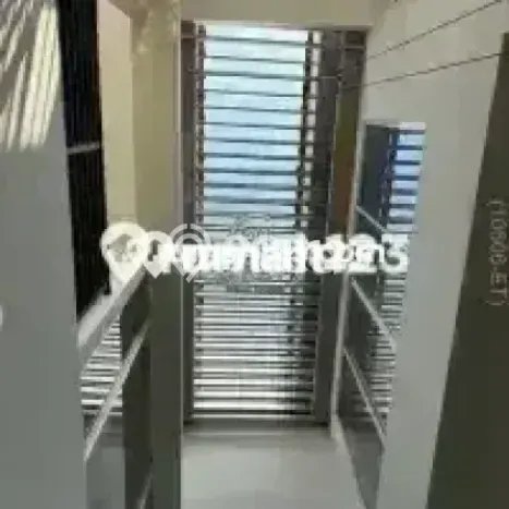 Rumah Luxury Modern Siap Huni di Sektor 7-Bintaro Tangerang Selatan Rumah Luxury Modern Siap Huni di Sektor 7-Bintaro Tangerang Selatan
