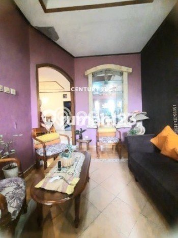 For Sale Hunian Rumah Nyaman 5 Kamar di Bintaro, Tangerang Selatan For Sale Hunian Rumah Nyaman 5 Kamar di Bintaro, Tangerang Selatan