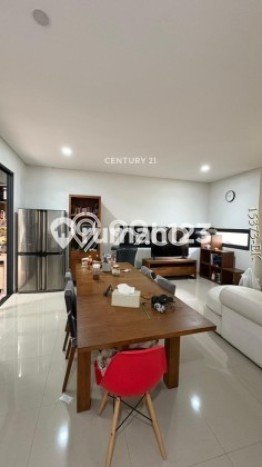 Rumah Mewah LB 139m2 Siap Huni Desain Elegan di Sektor 9-Bintaro, Tangerang Selatan Rumah Mewah LB 139m2 Siap Huni Desain Elegan di Sektor 9-Bintaro, Tangerang Selatan