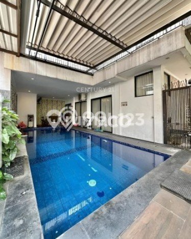 Hunian Elit LB 310m2 Siap Huni Desain Elegan di Pesanggrahan, Tangerang Hunian Elit LB 310m2 Siap Huni Desain Elegan di Pesanggrahan, Tangerang