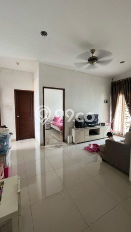 Rumah Luxury Modern Tanpa Renovasi di Cipadu Tangerang Rumah Luxury Modern Tanpa Renovasi di Cipadu Tangerang