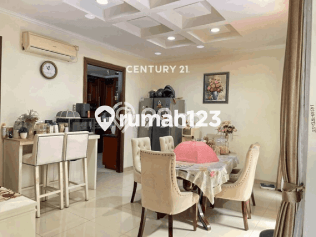 Rumah Elit LB 295m2 Siap Huni Desain Elegan di Bintaro, Tangerang Selatan Rumah Elit LB 295m2 Siap Huni Desain Elegan di Bintaro, Tangerang Selatan