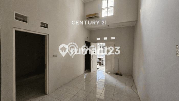 Hunian Nyaman Asri 2 KT Siap Huni di Graha Raya Bintaro Tangerang Selatan Hunian Nyaman Asri 2 KT Siap Huni di Graha Raya Bintaro Tangerang Selatan