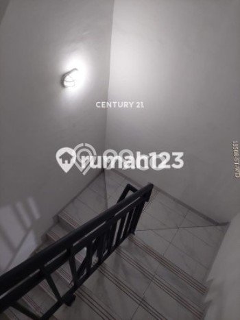 Jual Rumah Modern 12 KT di Bintaro, Jakarta Selatan Jual Rumah Modern 12 KT di Bintaro, Jakarta Selatan