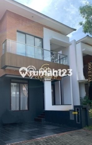 Hunian Mewah LB 161m2 Siap Pakai Desain Elegan di Sektor 9-Bintaro, Tangerang Selatan Hunian Mewah LB 161m2 Siap Pakai Desain Elegan di Sektor 9-Bintaro, Tangerang Selatan