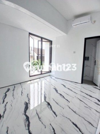 Ready to Use! Luxury House LT 156m2 Desain Elegan di Sektor 9-Bintaro Ready to Use! Luxury House LT 156m2 Desain Elegan di Sektor 9-Bintaro