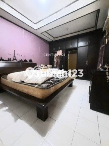 For Sale Hunian Rumah Nyaman 5 Kamar di Bintaro, Tangerang Selatan For Sale Hunian Rumah Nyaman 5 Kamar di Bintaro, Tangerang Selatan