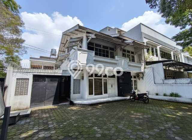 Rumah Elit Modern Siap Huni di Burangrang Bandung Rumah Elit Modern Siap Huni di Burangrang Bandung