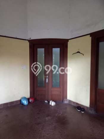 Disewakan Cepat Rumah Kondisi Baik di Area Coblong, Bandung Disewakan Cepat Rumah Kondisi Baik di Area Coblong, Bandung