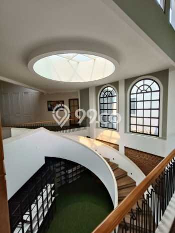 Rumah Luxury Modern Tanpa Renovasi di Pasir Kaliki Bandung Rumah Luxury Modern Tanpa Renovasi di Pasir Kaliki Bandung