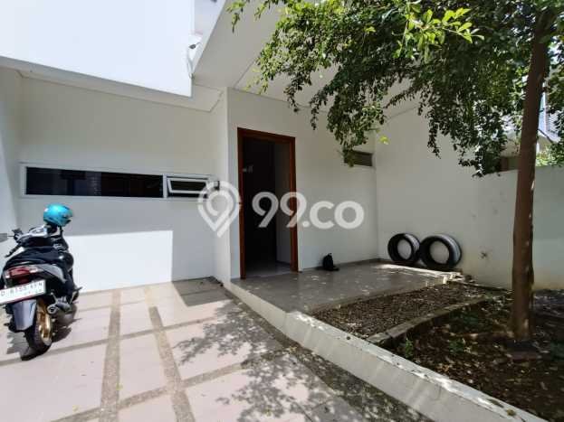 Dijual Hunian Rumah Terawat 4 KT di Cibeunying, Bandung Dijual Hunian Rumah Terawat 4 KT di Cibeunying, Bandung