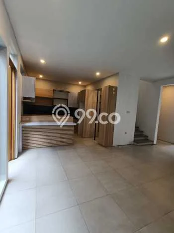 Disewakan! Rumah 4 Kamar Tidur &
3 Kamar Mandi di Setra Duta, Bandung Disewakan! Rumah 4 Kamar Tidur &
3 Kamar Mandi di Setra Duta, Bandung