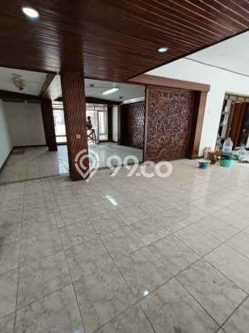 Disewakan Rumah Murah di Sayap Dago Bandung dengan 6 Kamar Tidur Disewakan Rumah Murah di Sayap Dago Bandung dengan 6 Kamar Tidur