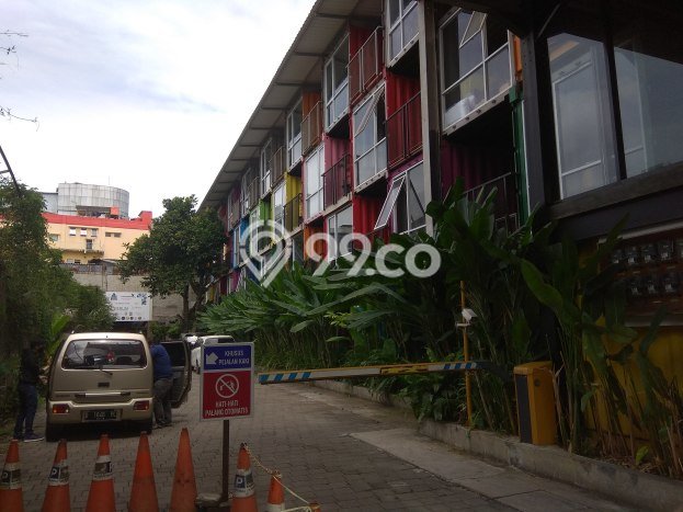 Komersial disewakan lokasi strategis Sumurbandung Bandung 600m2 Komersial disewakan lokasi strategis Sumurbandung Bandung 600m2