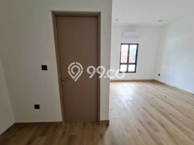Rumah Mewah LB 286m2 Siap Huni Desain Elegan di Cipete, Jakarta Selatan Rumah Mewah LB 286m2 Siap Huni Desain Elegan di Cipete, Jakarta Selatan
