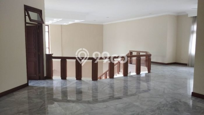 Ready to Use! Luxury House LT 672m2 Desain Modern di Ampera Ready to Use! Luxury House LT 672m2 Desain Modern di Ampera
