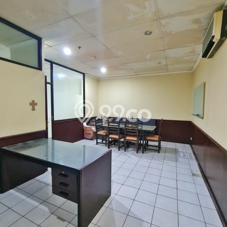 Ruko Dijual di Prime Area Jakarta Pusat Luas 300m2 Ruko Dijual di Prime Area Jakarta Pusat Luas 300m2