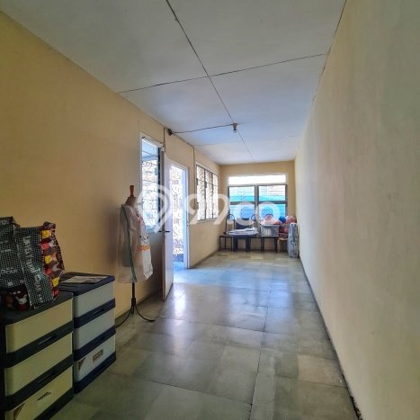 Rumah Mewah LB 300m2 Siap Pakai Desain Elegan di Tamansari, Jakarta Barat Rumah Mewah LB 300m2 Siap Pakai Desain Elegan di Tamansari, Jakarta Barat