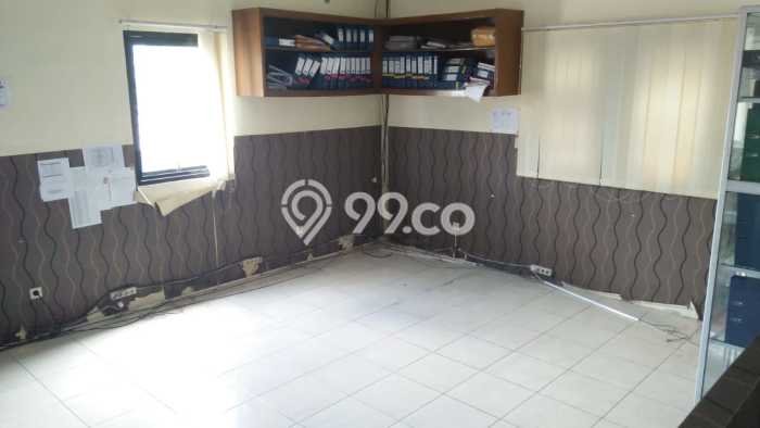 Ruko Kawasan Karawang Barat, Luas 170m², Area Komersial, Akses Karawang Barat, Karawang, Karawang Ruko Kawasan Karawang Barat, Luas 170m², Area Komersial, Akses Karawang Barat, Karawang, Karawang