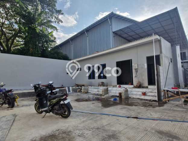 Unit Gudang Paling Strategis di Ngaliyan Semarang dengan LB 1300m2 Unit Gudang Paling Strategis di Ngaliyan Semarang dengan LB 1300m2