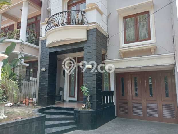 Rumah Disewakan Jakarta Selatan LT 300m2 LB 275m2 Area Fatmawati Rumah Disewakan Jakarta Selatan LT 300m2 LB 275m2 Area Fatmawati