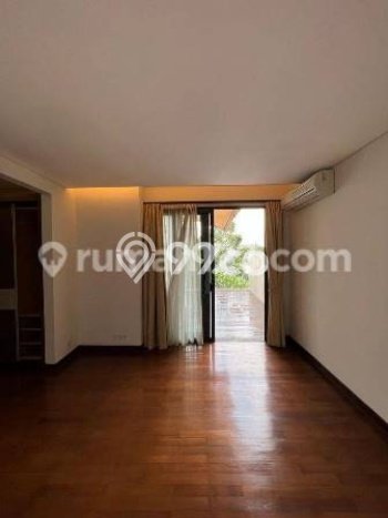 Kesempatan Memiliki Rumah LT 211m² / LB 354m² di Lokasi Strategis Cipete, Jakarta Selatan Kesempatan Memiliki Rumah LT 211m² / LB 354m² di Lokasi Strategis Cipete, Jakarta Selatan