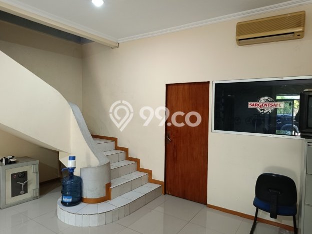 Unit Ruko Dijual di Jakarta Barat LT 150m2 & LB 350m2 Unit Ruko Dijual di Jakarta Barat LT 150m2 & LB 350m2