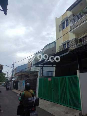 For Sale! Luxury House LT 90m2 Desain Elegan di Tomang For Sale! Luxury House LT 90m2 Desain Elegan di Tomang