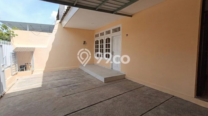 Rumah Disewakan Jakarta Barat LT 160m2 LB 120m2 Area Permata Buana Rumah Disewakan Jakarta Barat LT 160m2 LB 120m2 Area Permata Buana