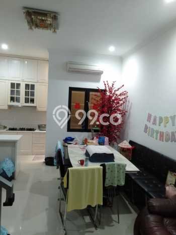 For Sale! Luxury House LT 90m2 Desain Elegan di Tomang For Sale! Luxury House LT 90m2 Desain Elegan di Tomang