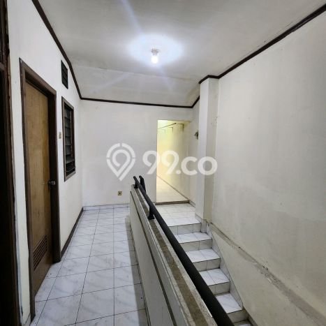 Ruko Bagus Dijual LB 200m2 Lokasi Strategis Jakarta Barat Area Cocok untuk Berbisnis Ruko Bagus Dijual LB 200m2 Lokasi Strategis Jakarta Barat Area Cocok untuk Berbisnis