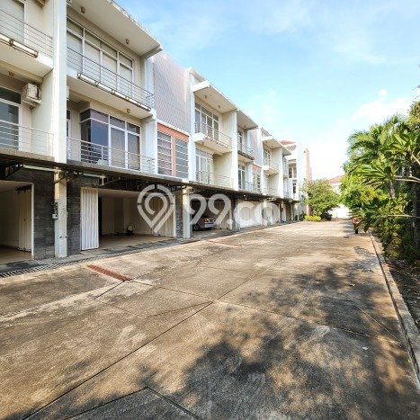 Komersial Dijual di Prime Area Jakarta Barat Luas 10000m2 Komersial Dijual di Prime Area Jakarta Barat Luas 10000m2