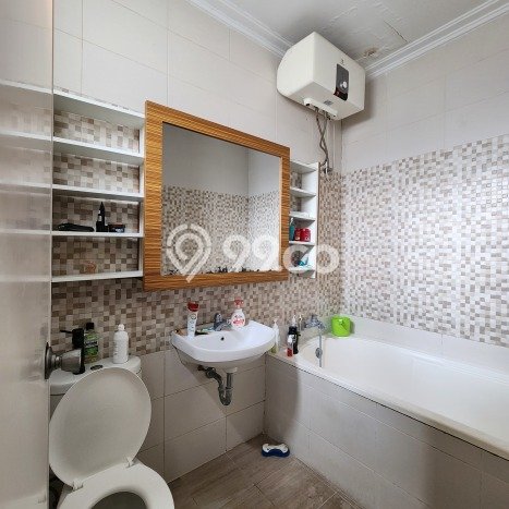 Rumah LT 86m² / LB 235m² View Gunung di Tomang, Jakarta Barat Rumah LT 86m² / LB 235m² View Gunung di Tomang, Jakarta Barat