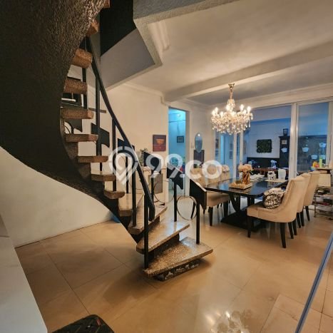 Rumah Luxury Modern Tanpa Renovasi di Tomang Jakarta Barat Rumah Luxury Modern Tanpa Renovasi di Tomang Jakarta Barat