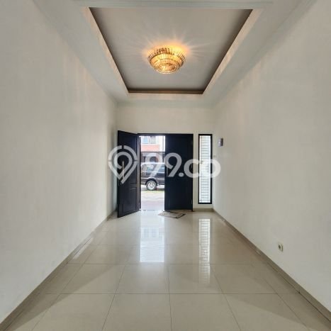 Hunian Mewah LB 175m2 Siap Pakai Desain Elegan di Green Ville, Jakarta Barat Hunian Mewah LB 175m2 Siap Pakai Desain Elegan di Green Ville, Jakarta Barat