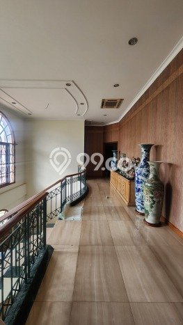 Jual Rumah Mewah Elegan Dengan View Eksklusif di Kedoya Baru, Jakarta Barat Jual Rumah Mewah Elegan Dengan View Eksklusif di Kedoya Baru, Jakarta Barat