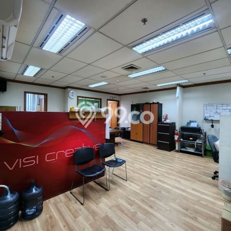 Disewakan Kantor di Kawasan Ramai Tomang Luas 330m2 Disewakan Kantor di Kawasan Ramai Tomang Luas 330m2