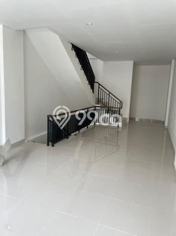 Unit Ruko Dijual di Tangerang LT 58m2 & LB 174m2 Unit Ruko Dijual di Tangerang LT 58m2 & LB 174m2